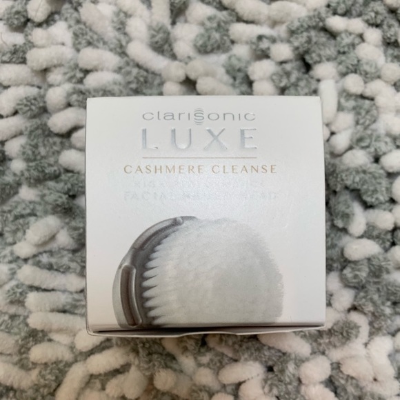 NIB Clarisonic brush - Picture 1 of 2